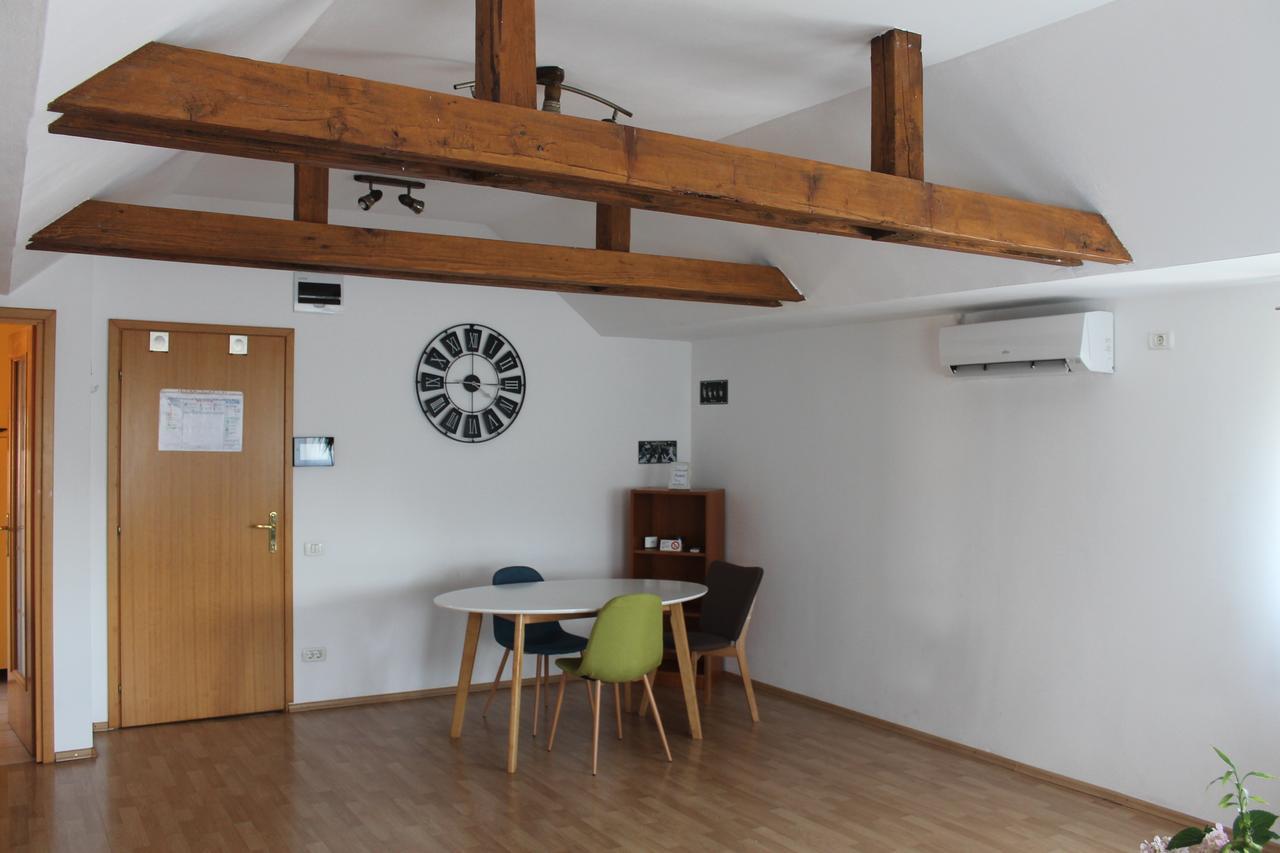 News Apartment Bucharest Exterior photo